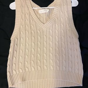Beige sweater vest. Semi cropped. Size Small. Not sold anymore